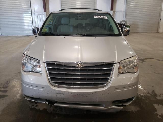 2010 Chrysler Town & Country Touring Plus