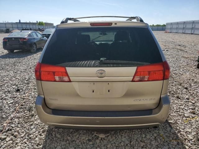 2004 Toyota Sienna XLE