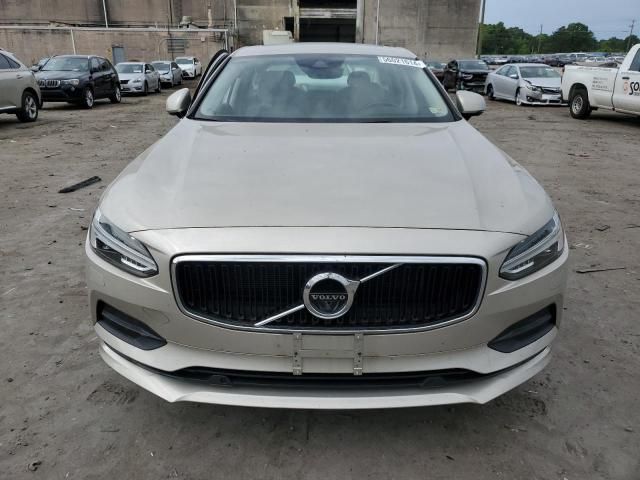 2018 Volvo S90 T6 Momentum