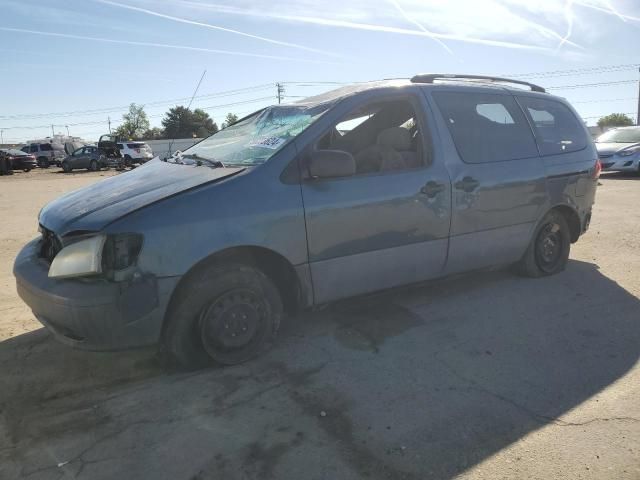 2001 Toyota Sienna LE