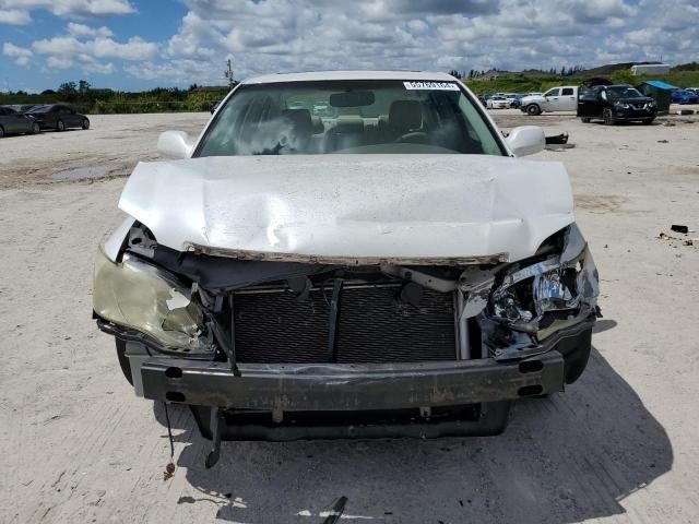 2005 Toyota Avalon XL