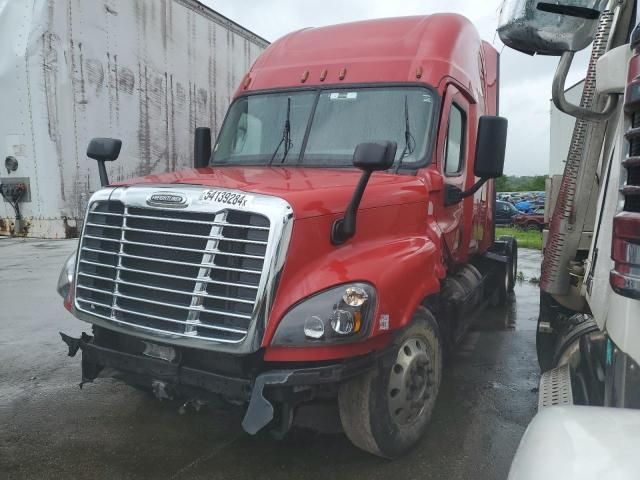 2016 Freightliner Cascadia 125