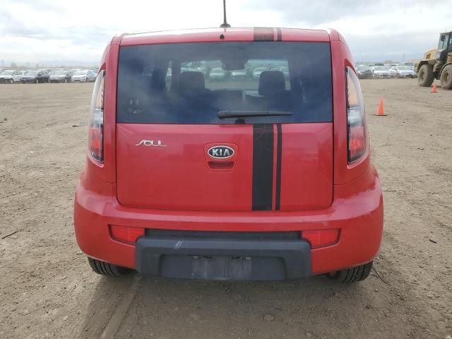 2010 KIA Soul +