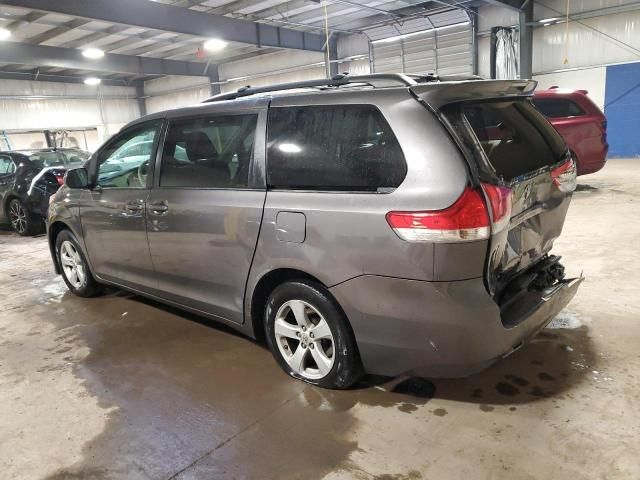 2012 Toyota Sienna LE