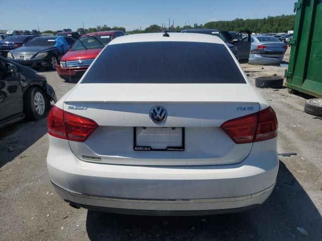 2015 Volkswagen Passat SE