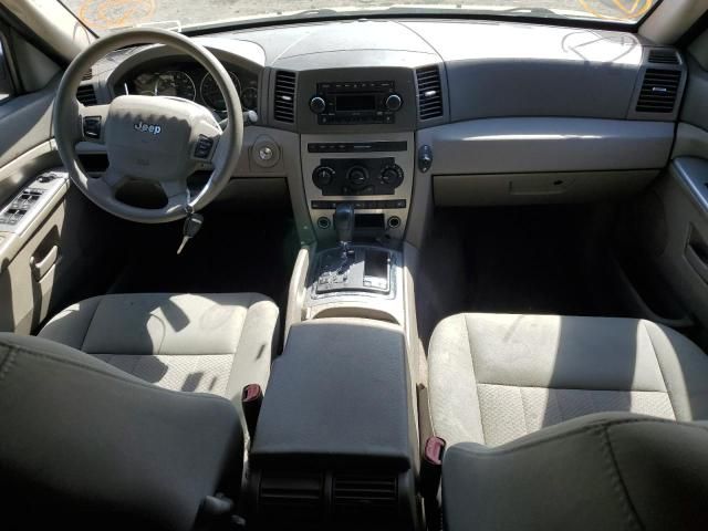 2006 Jeep Grand Cherokee Laredo