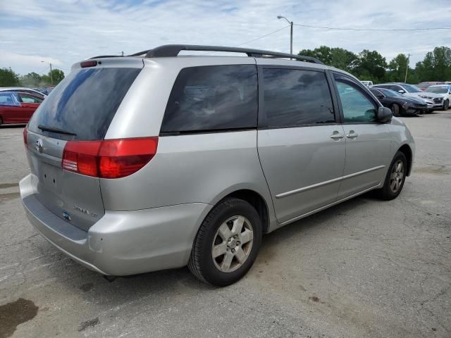 2004 Toyota Sienna CE