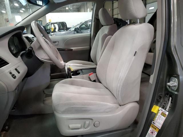 2011 Toyota Sienna LE