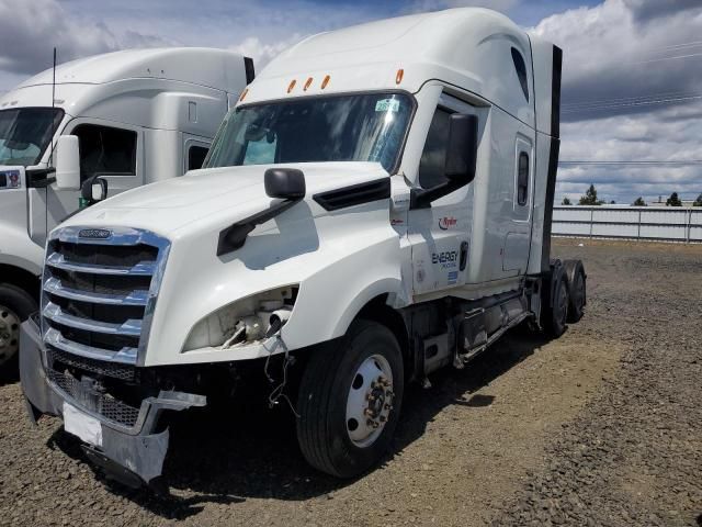 2022 Freightliner Cascadia 126