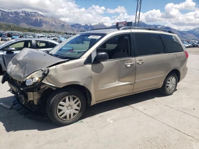 2009 Toyota Sienna CE