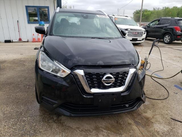 2020 Nissan Kicks SV