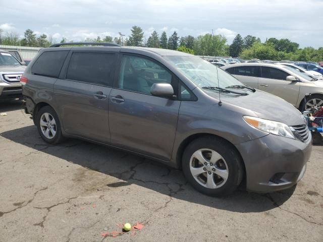 2012 Toyota Sienna LE