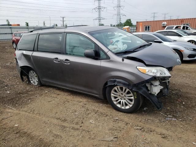 2013 Toyota Sienna XLE