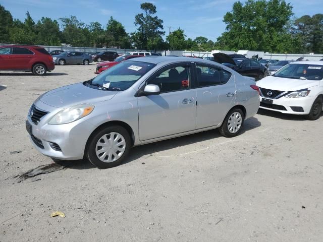 2013 Nissan Versa S