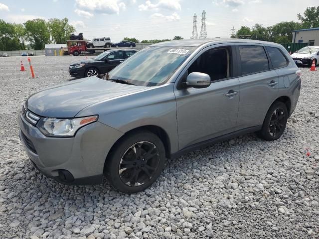 2014 Mitsubishi Outlander SE