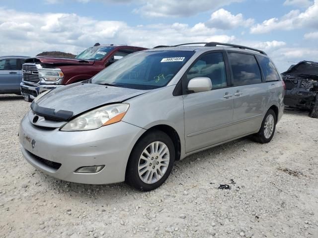 2007 Toyota Sienna XLE