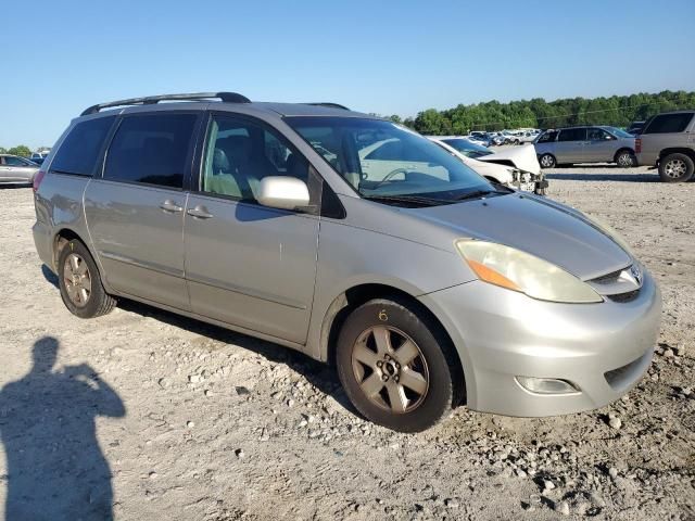 2006 Toyota Sienna XLE