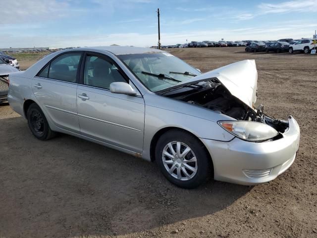 2005 Toyota Camry LE