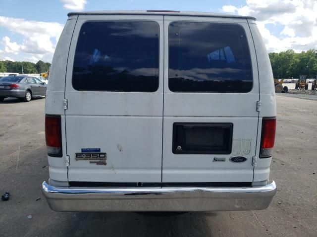 2012 Ford Econoline E350 Super Duty Wagon