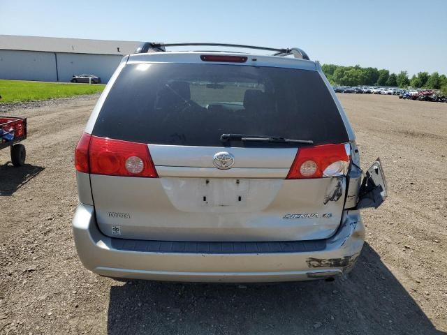 2010 Toyota Sienna CE