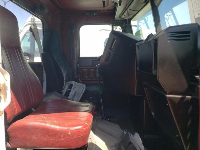 1994 Freightliner Conventional FLD112