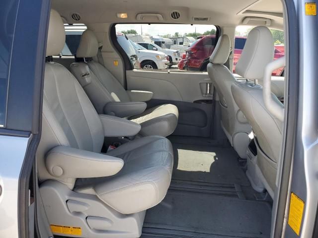 2012 Toyota Sienna XLE