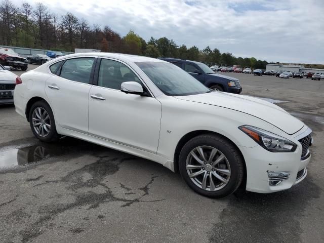 2016 Infiniti Q70 3.7