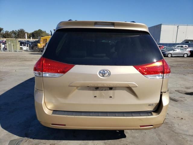 2012 Toyota Sienna XLE