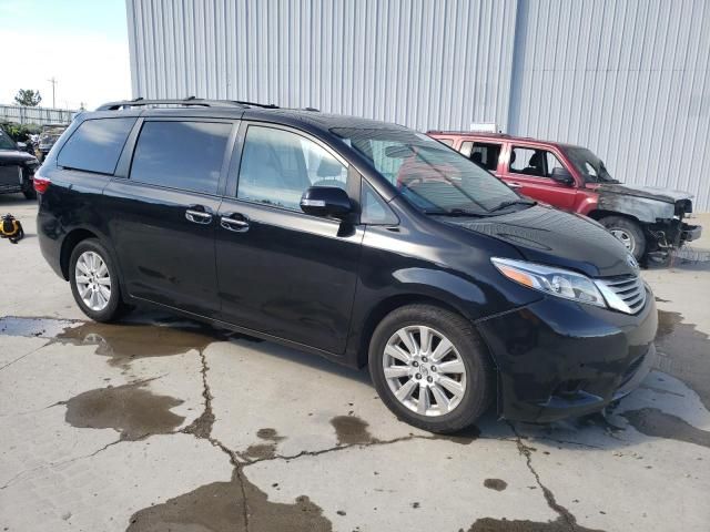 2015 Toyota Sienna XLE