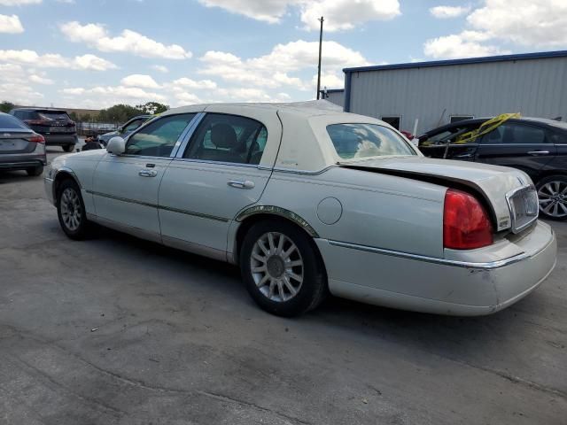 2007 Lincoln Town Car Signature