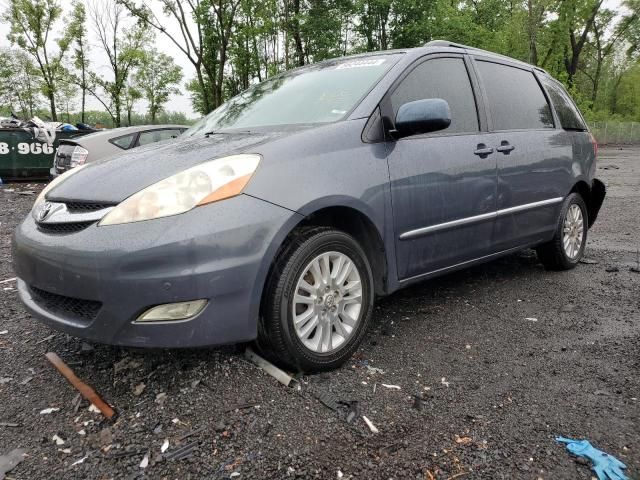 2008 Toyota Sienna XLE