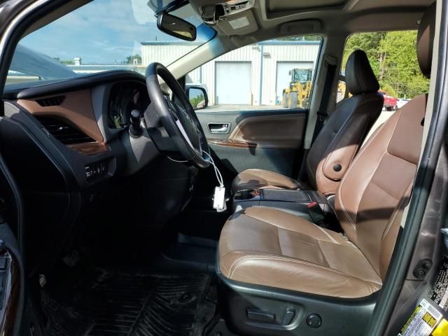 2017 Toyota Sienna XLE