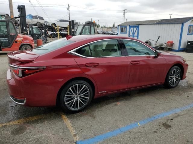 2022 Lexus ES 300H Base