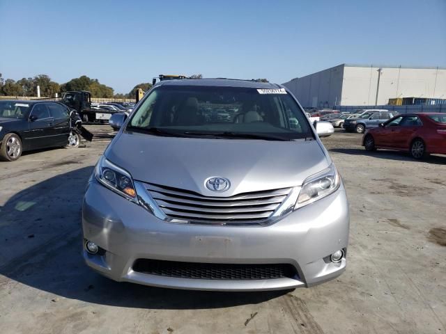 2016 Toyota Sienna XLE