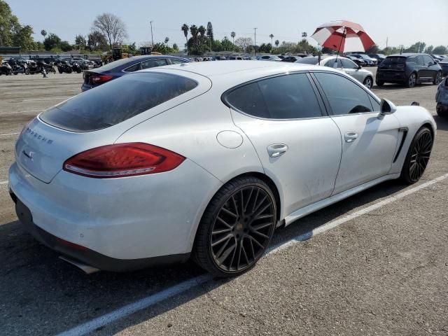 2015 Porsche Panamera 2