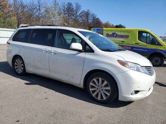 2012 Toyota Sienna XLE