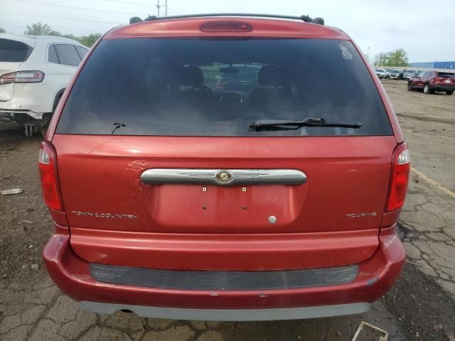 2005 Chrysler Town & Country Touring