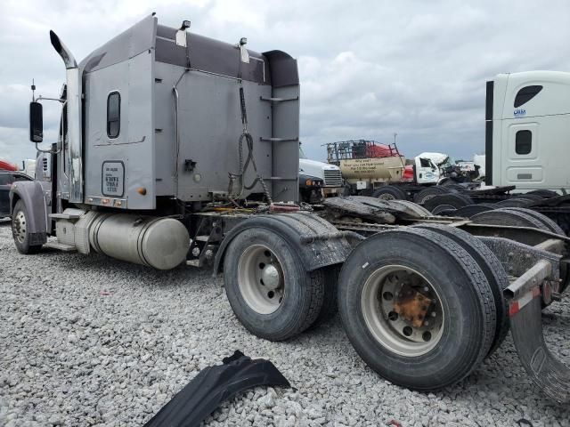 2016 Freightliner Conventional Coronado 132