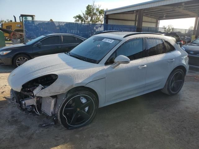 2020 Porsche Macan Turbo