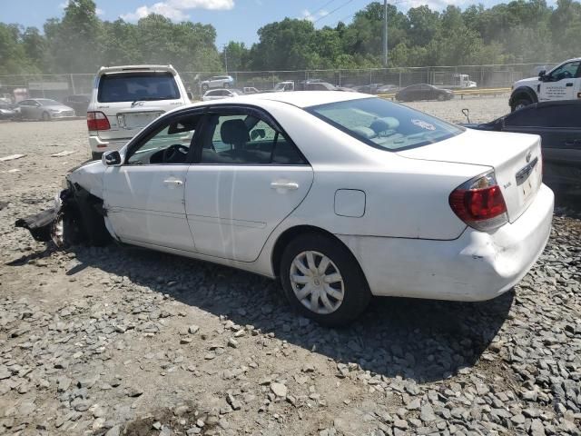 2005 Toyota Camry LE