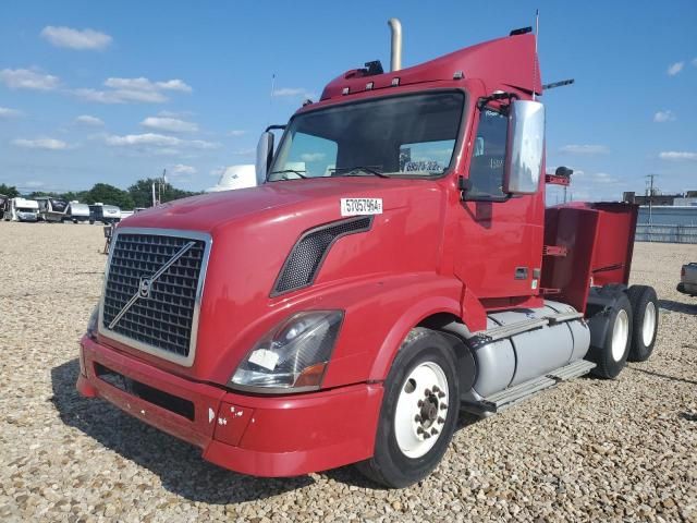 2014 Volvo VN VNL