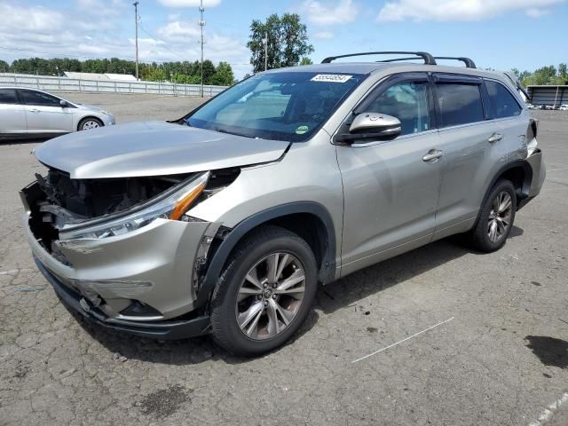 2016 Toyota Highlander LE