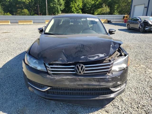 2013 Volkswagen Passat SE