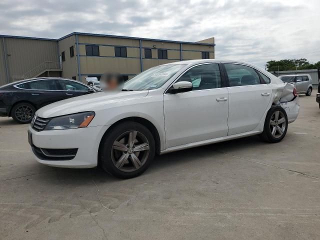 2014 Volkswagen Passat SE