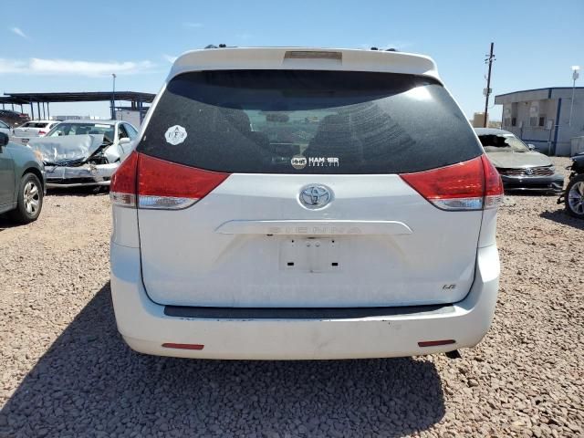 2014 Toyota Sienna LE