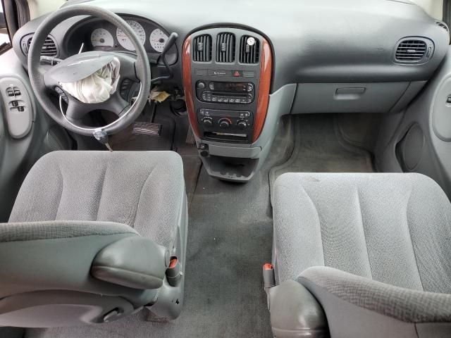 2005 Chrysler Town & Country