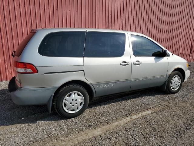 2001 Toyota Sienna CE