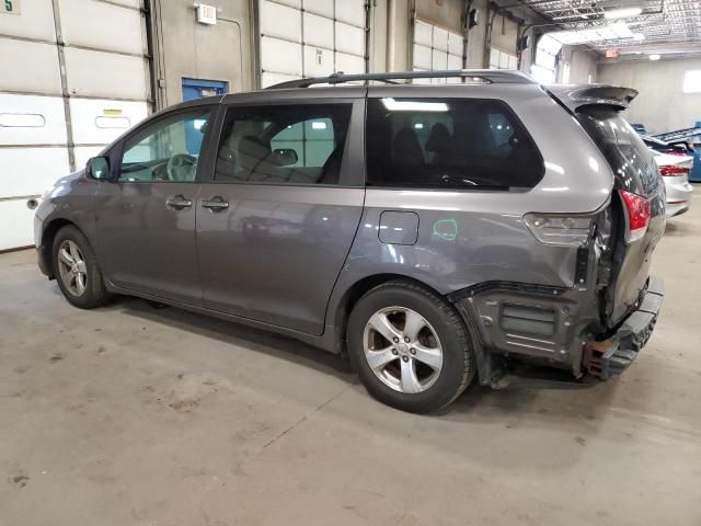 2011 Toyota Sienna LE