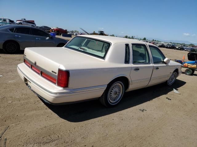 1997 Lincoln Town Car Signature