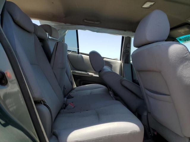 2004 Toyota Highlander Base